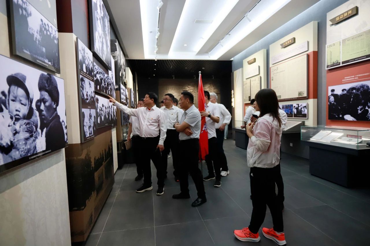 砥礪初心使命，汲取奮進(jìn)力量丨花花牛乳業(yè)集團(tuán)黨委組織開展學(xué)習(xí)“焦裕祿精神”主題黨日活動(dòng)