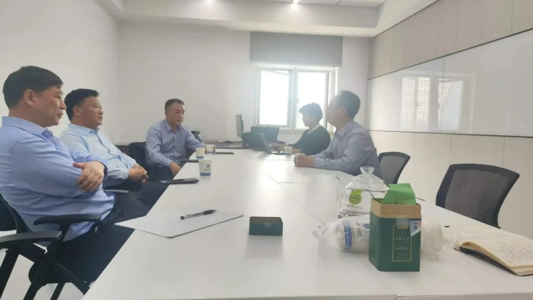 花花牛乳業(yè)集團(tuán)與中原食品實驗室簽訂戰(zhàn)略合作協(xié)議