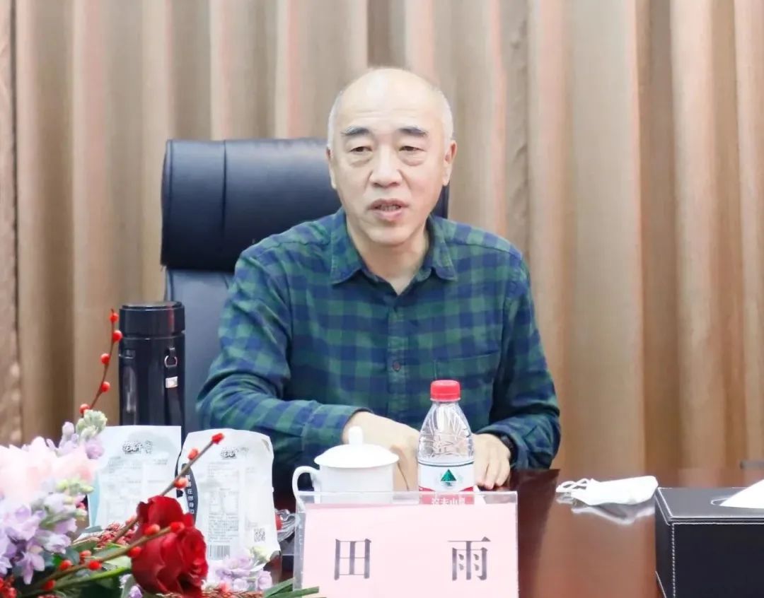 新年開新局 合作促發(fā)展丨佳木斯市委常委、副市長(zhǎng)閆志剛一行蒞臨花花牛乳業(yè)集團(tuán)及佳田企業(yè)考察座談