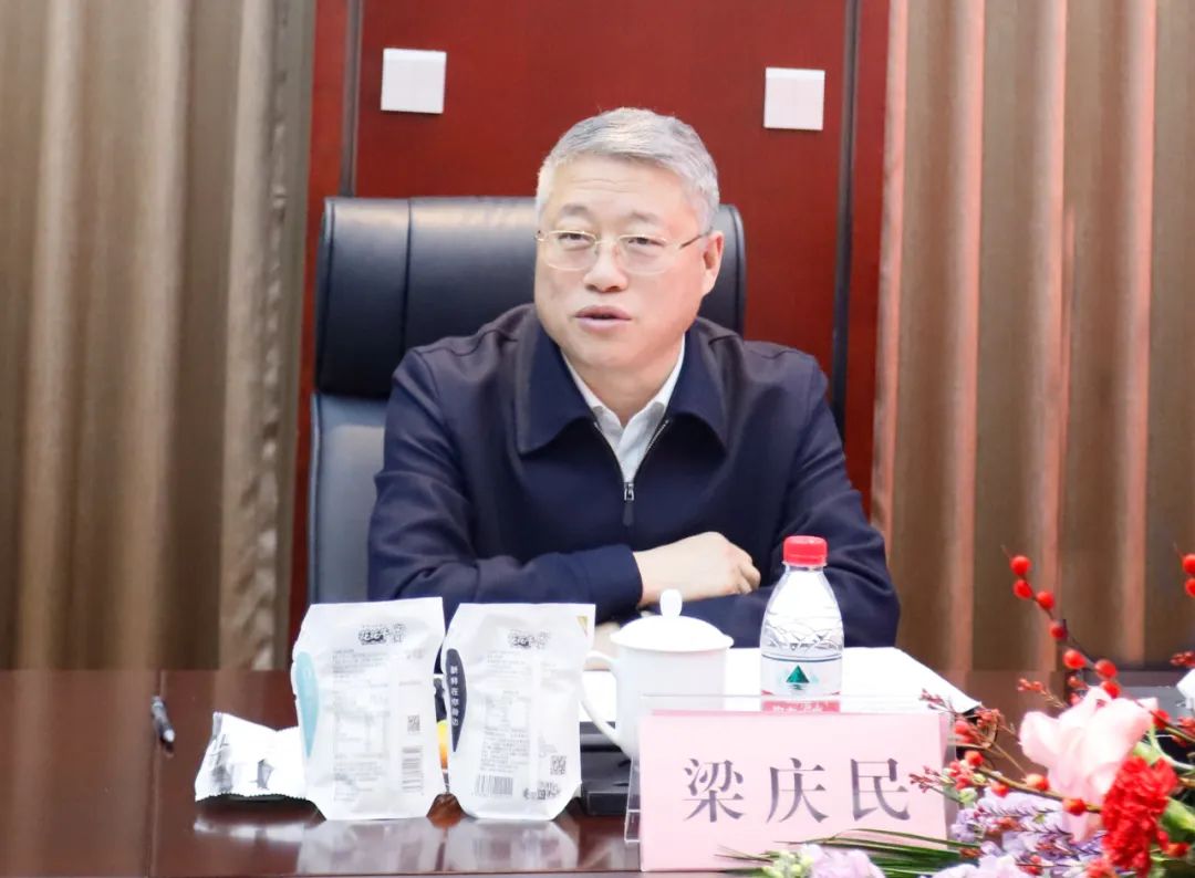 新年開新局 合作促發(fā)展丨佳木斯市委常委、副市長(zhǎng)閆志剛一行蒞臨花花牛乳業(yè)集團(tuán)及佳田企業(yè)考察座談