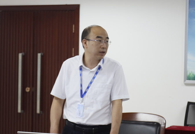 繼往開來 · 再創(chuàng)輝煌 | 花花牛乳業(yè)集團(tuán)召開9月營銷、養(yǎng)殖及飼料月度經(jīng)營工作會議