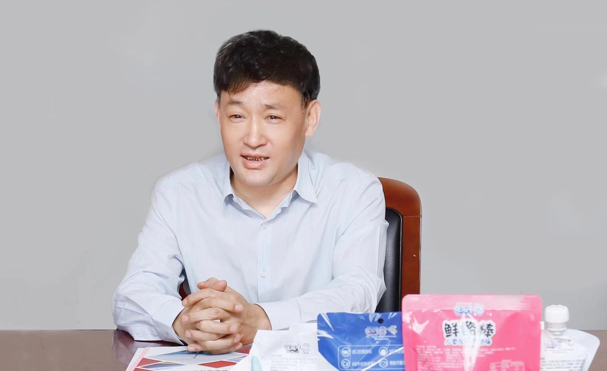 花花牛乳業(yè)集團(tuán)與國(guó)電河南新能源有限公司舉行光伏項(xiàng)目合作開發(fā)簽約儀式