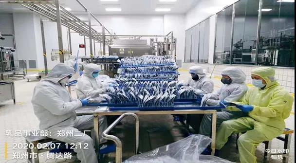 花花牛 | 疾風(fēng)來臨，你是不是勁草？