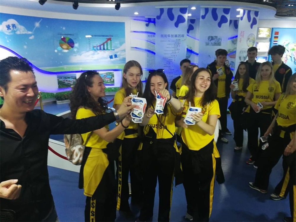 YDC河南中心全國(guó)第二屆“藍(lán)月獎(jiǎng)”暨“花花牛杯” 第七屆中俄舞蹈對(duì)抗賽五一勞動(dòng)節(jié)開賽