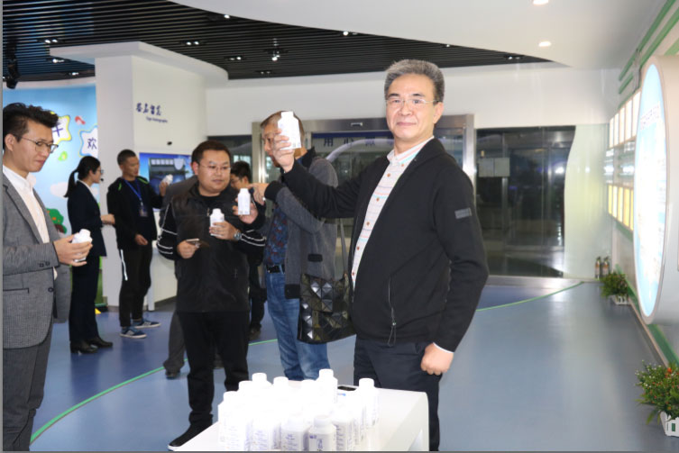 商界領(lǐng)袖俱樂部精英參訪花花牛！