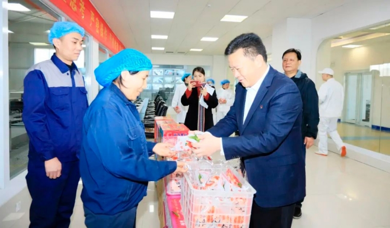 新春慰問送關(guān)懷——集團(tuán)黨委書記、董事長(zhǎng)慰問春節(jié)期間堅(jiān)守崗位的一線職工